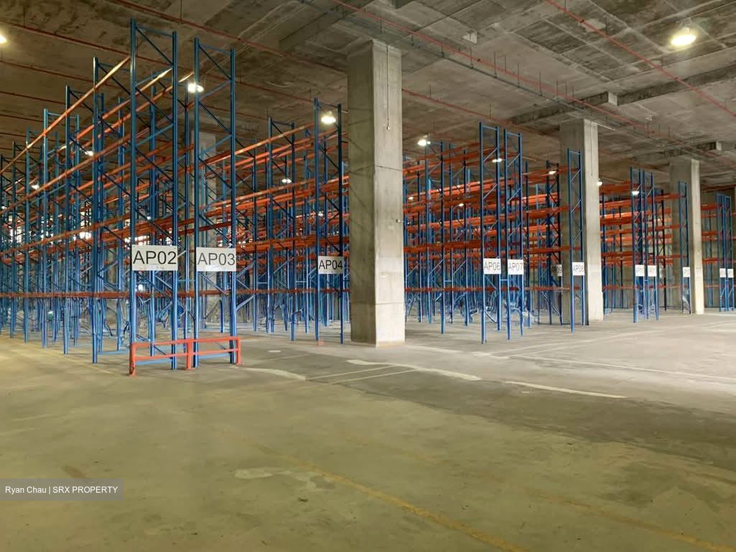 Upper Bukit Timah Road (D21), Warehouse #581725751